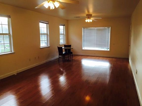 2nd image of 2339 Prentiss Ave
