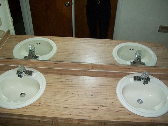 4th image of 9314 Wood Dr