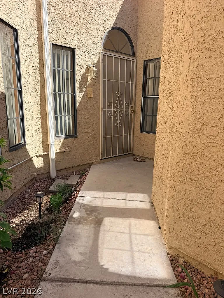 2 bed, 2.0 bath, 1471 sqft, $2,199 — Photo 4