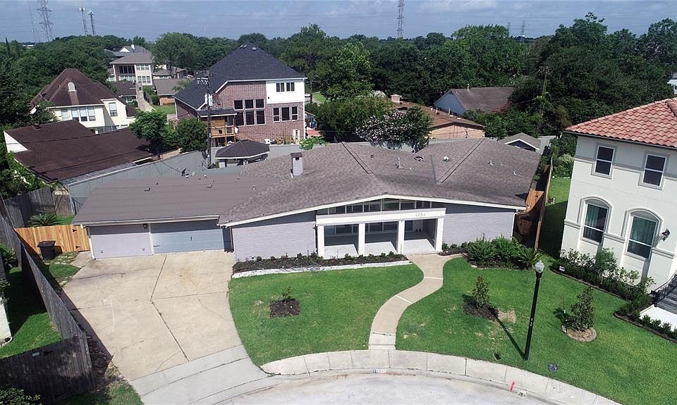1st image of 4054 N Braeswood Blvd