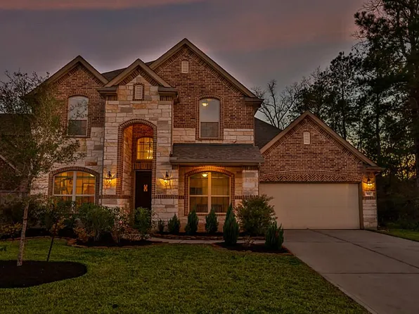 160 Wade Pointe Dr, Montgomery, TX 77316