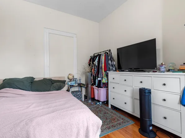 106 Reservoir Avenue image 21 of 27