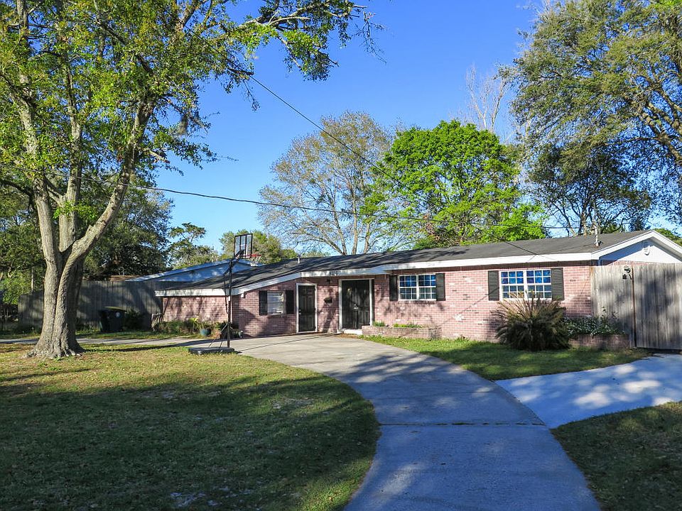 1st image of 8109 Sierra Madre Dr W