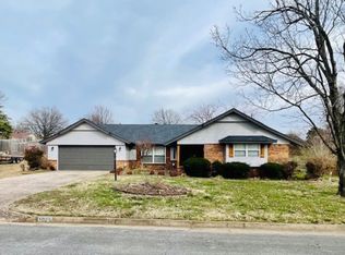 1611 Cartwright Cir, Springdale, AR 72762