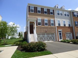 111 Waypoint Dr, Eatontown, NJ 07724