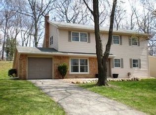 6042 Sunnydale Rd, Clarkston, MI 48346