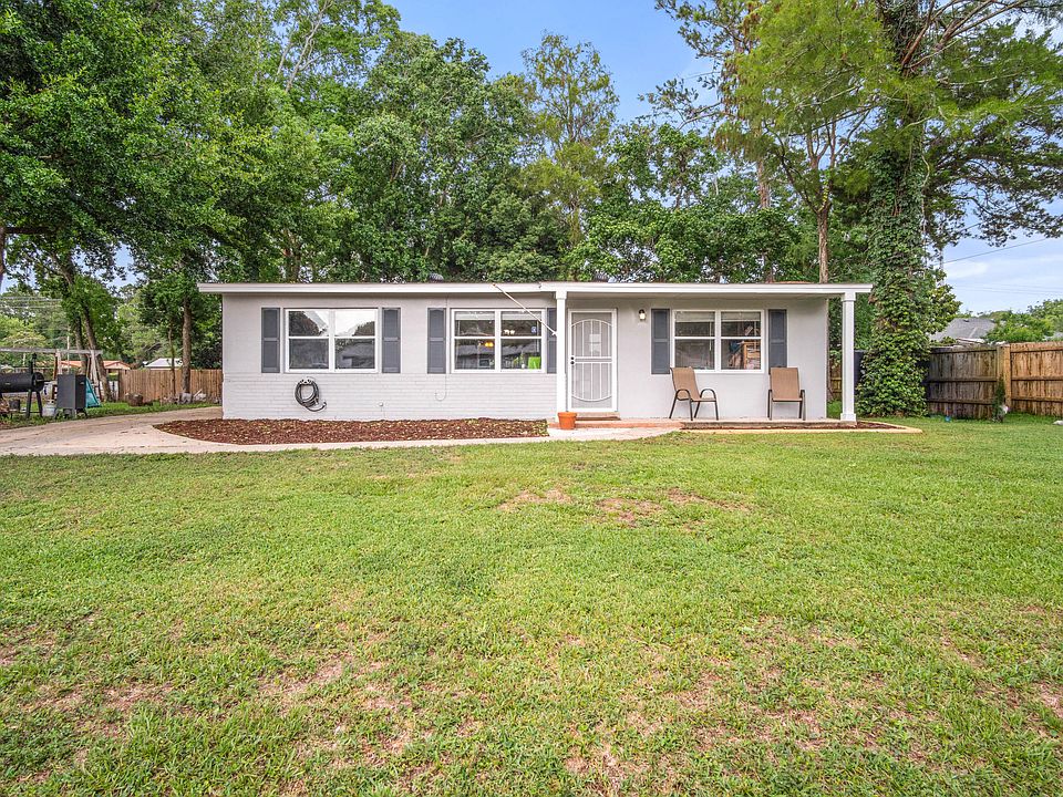 1st image of 680 Stonehenge Dr