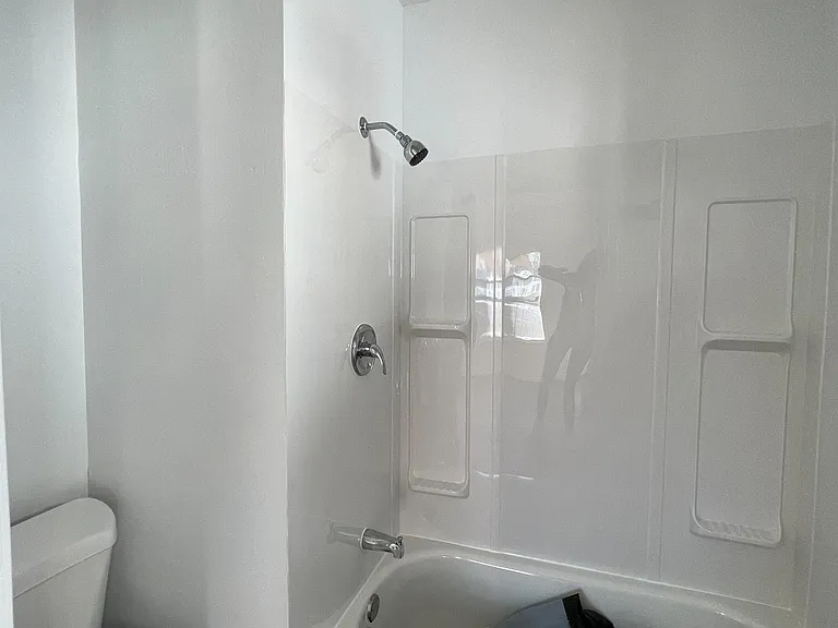 709 E St #1 — Photo 4