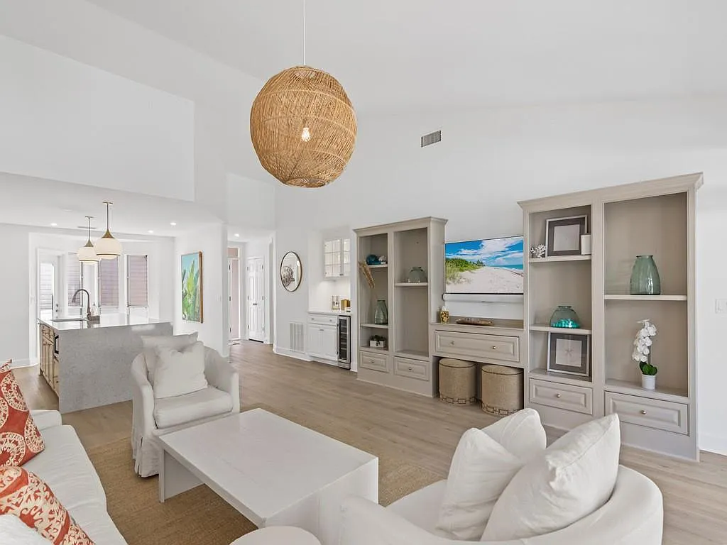 2 bed, 1456 sqft, $8,000 — Photo 2