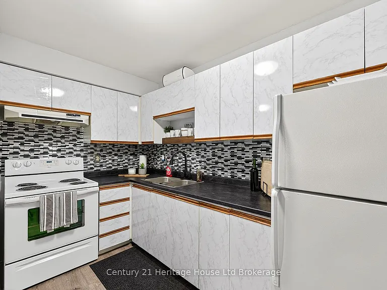 64 Hiawatha Rd #35 — Photo 17