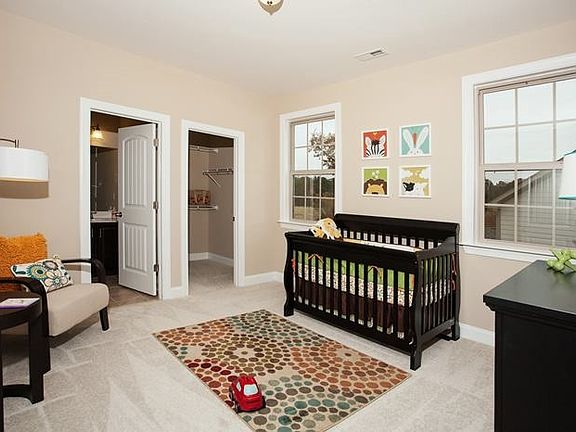 3rd image of 805 Beech Glen Dr