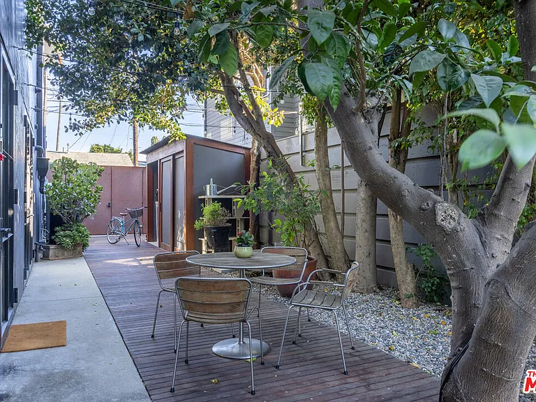 746 Marco Pl — Photo 15