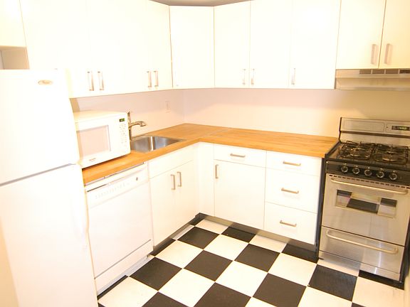 2nd image of 18 E 94th St #4B