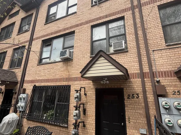 253 Cornelia Street, Brooklyn, NY 11221