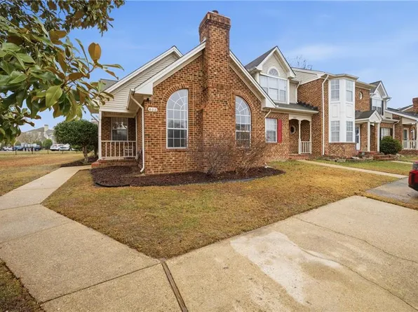 400 S Lake Cir, Chesapeake, VA 23322