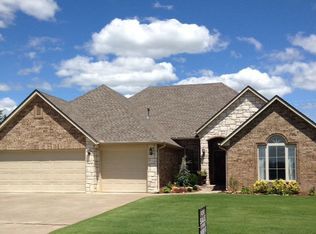 8568 Venezia Ln, Edmond, OK 73034