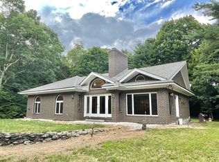 697 Lower Rd, Gilbertville, MA 01031