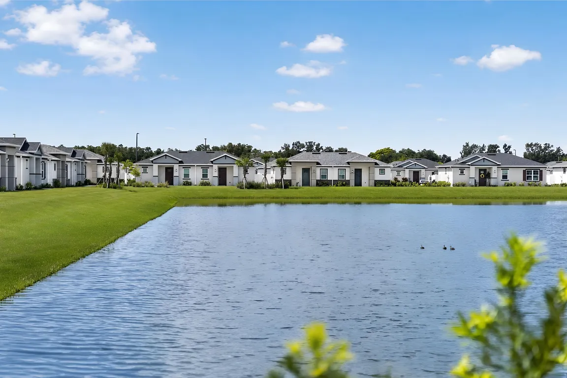 Yardly Ellenton apartments community photo