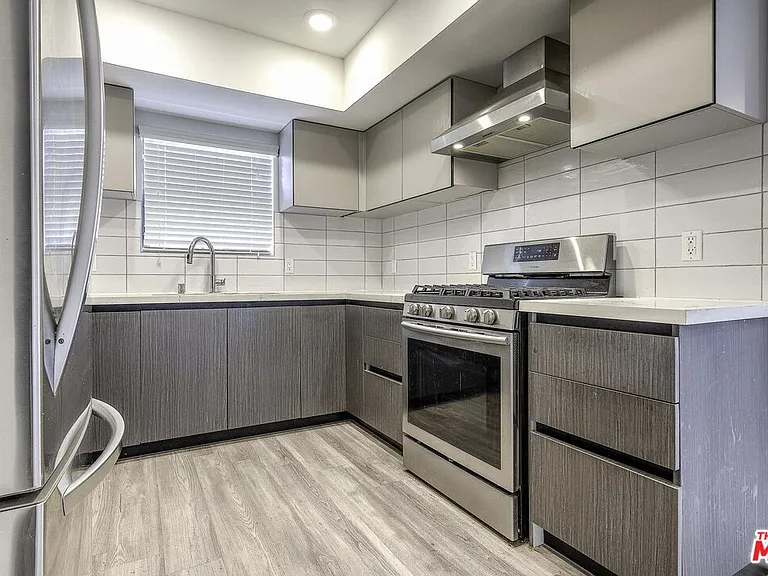 5030 Rosewood Ave #304 — Photo 3