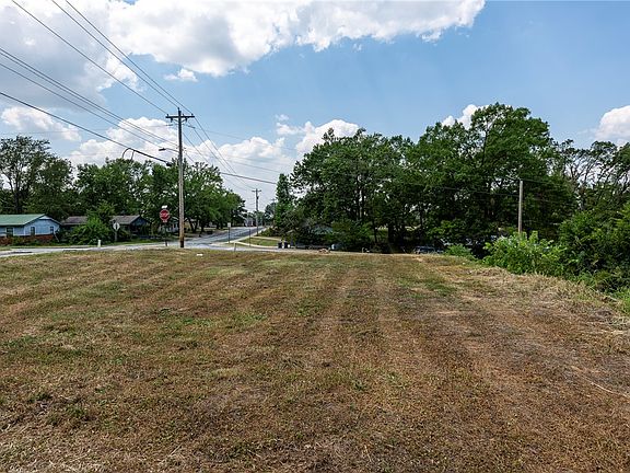 4th image of NW 3rd St