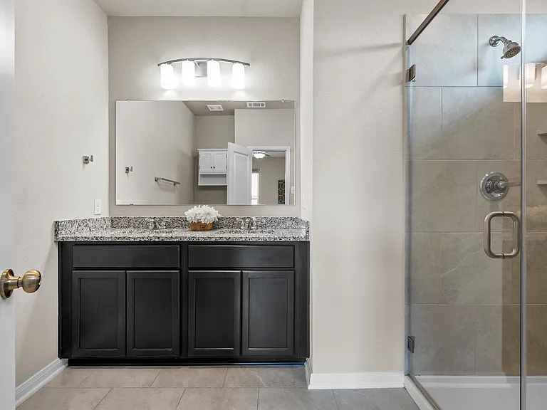 1524 Elise Ave — Photo 13