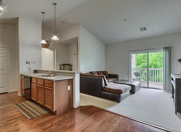 4th image of 42 Kassebaum Ln APT 307