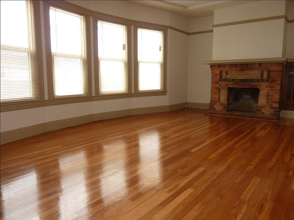 1st image of 217 Oliver St