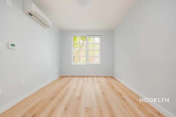 Rented by Nooklyn NYC LLC | media 11