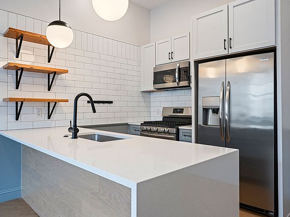 3rd image of 2212 Morris Ave #420
