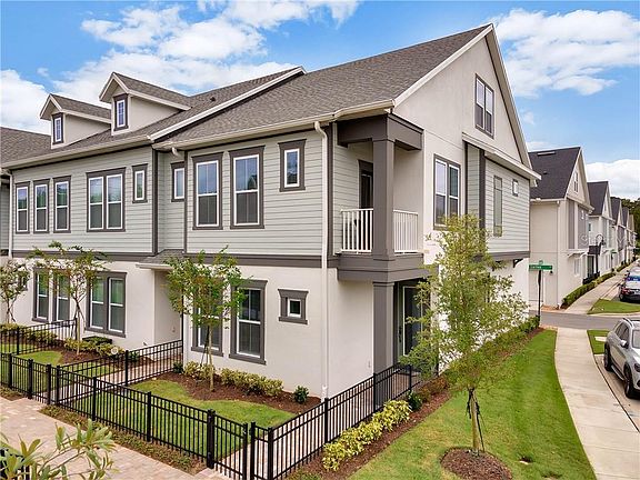 2nd image of 1016 Lychee Ct