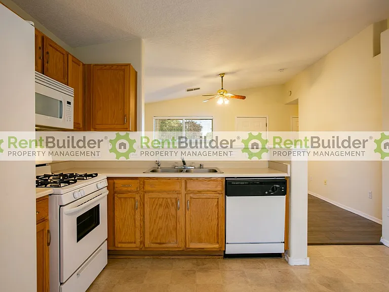 5106 Park Ridge Rd NW — Photo 7