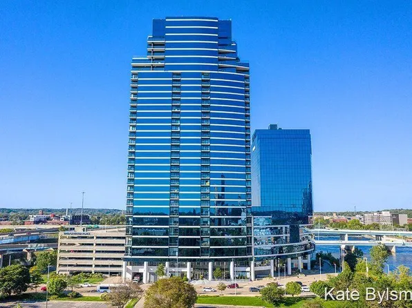 335 Bridge St NW, Grand Rapids, MI