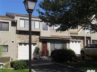 94 Lisa Dr, Northport, NY 11768