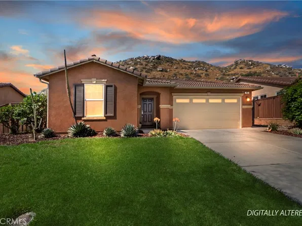 852 Yukon Dr, San Jacinto, CA 92582