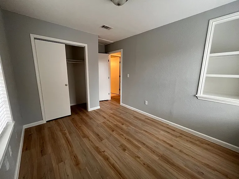 8802A Little Walnut Dr — Photo 13