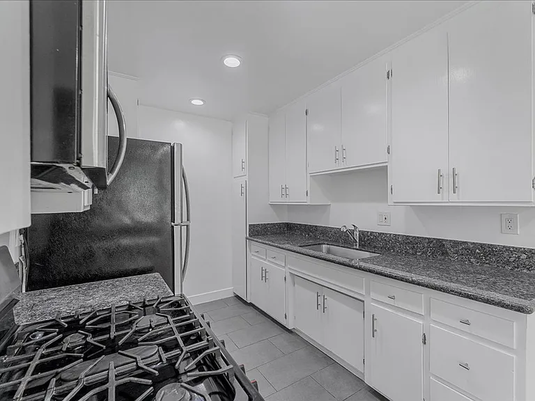 1336 N Citrus Ave #2 — Photo 7