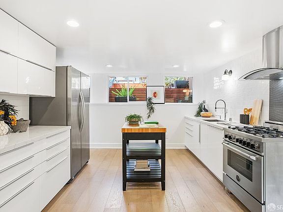 4th image of 768 De Haro St