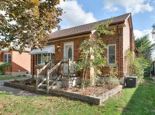 42 Boehmer St, Kitchener, ON N2H4N3