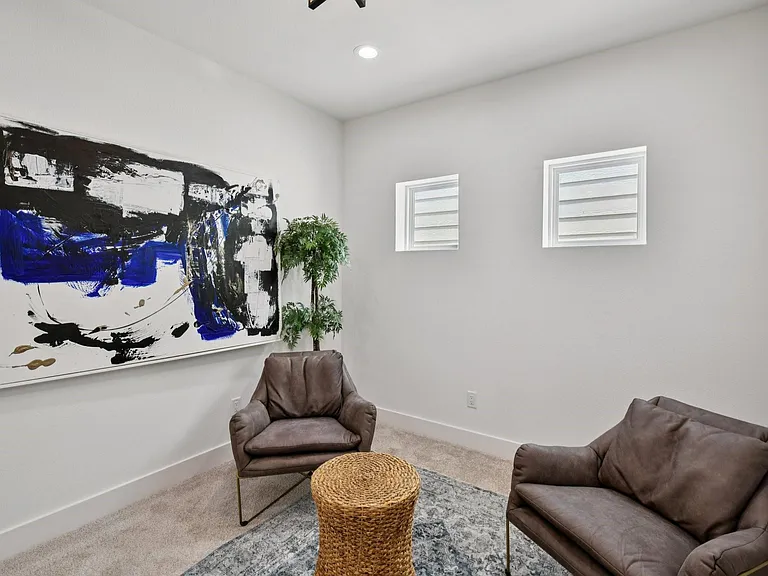 6808 Madrid St — Photo 24
