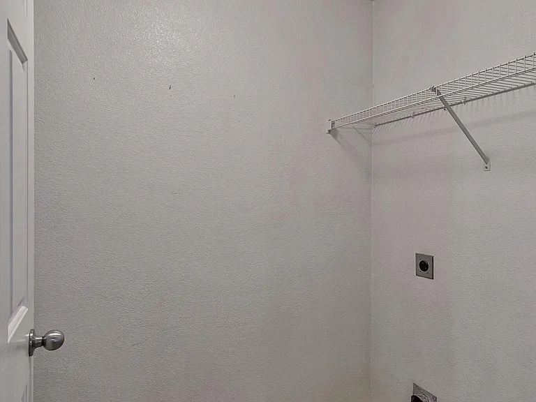 1817 Kittredge Way — Photo 7