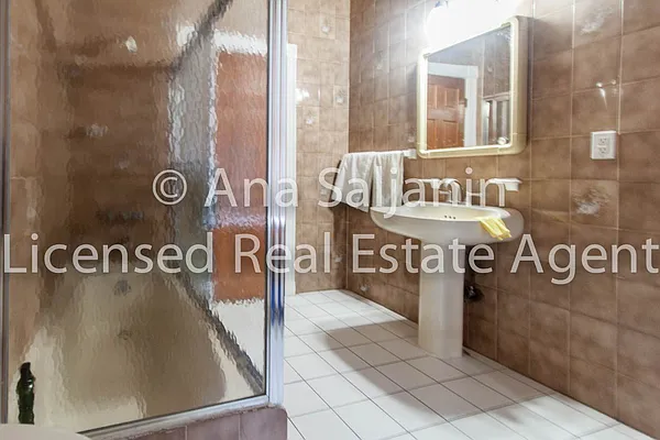 Rented by Citi Zone Realty | media 16