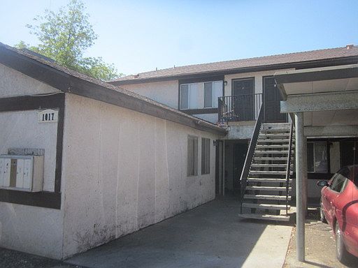 1st image of 1017 W Goshen Ave APT A