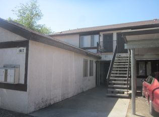 1017 W Goshen Ave APT A, Visalia, CA 93291
