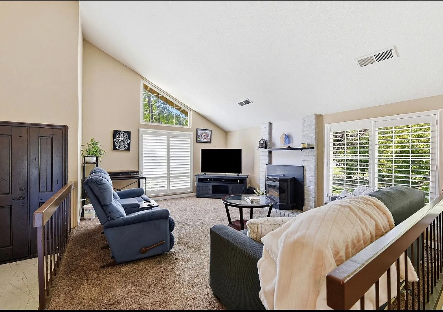 Wonderful 4bd/2.5ba Cameron Park Home with Pool and RV Access! — Photo 4