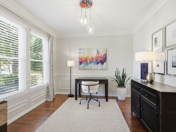 5th image of 2629 Napier Ln