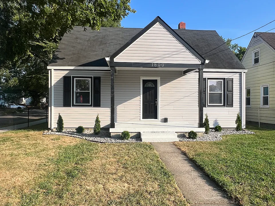 1600 Edwards Ave