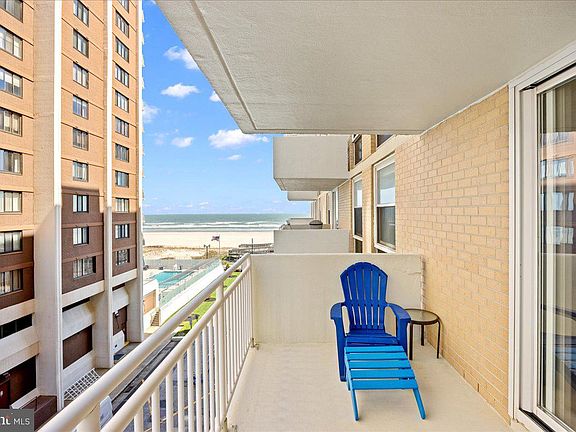 2nd image of 101 S Plaza Pl APT 501