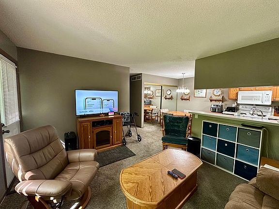 3rd image of 2689 Brookdale Ln