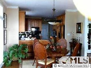 5th image of 1318 Warwick Ln