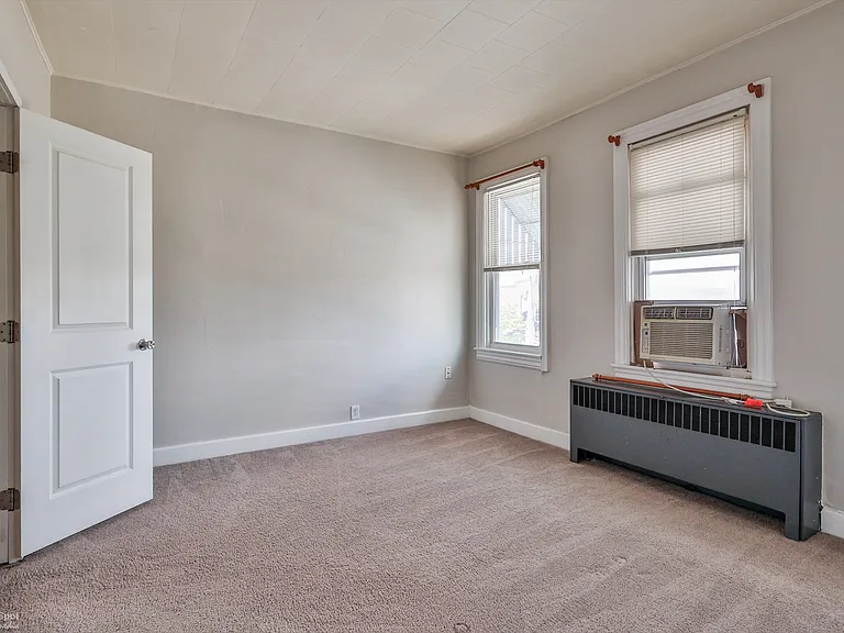 805 Main St — Photo 28